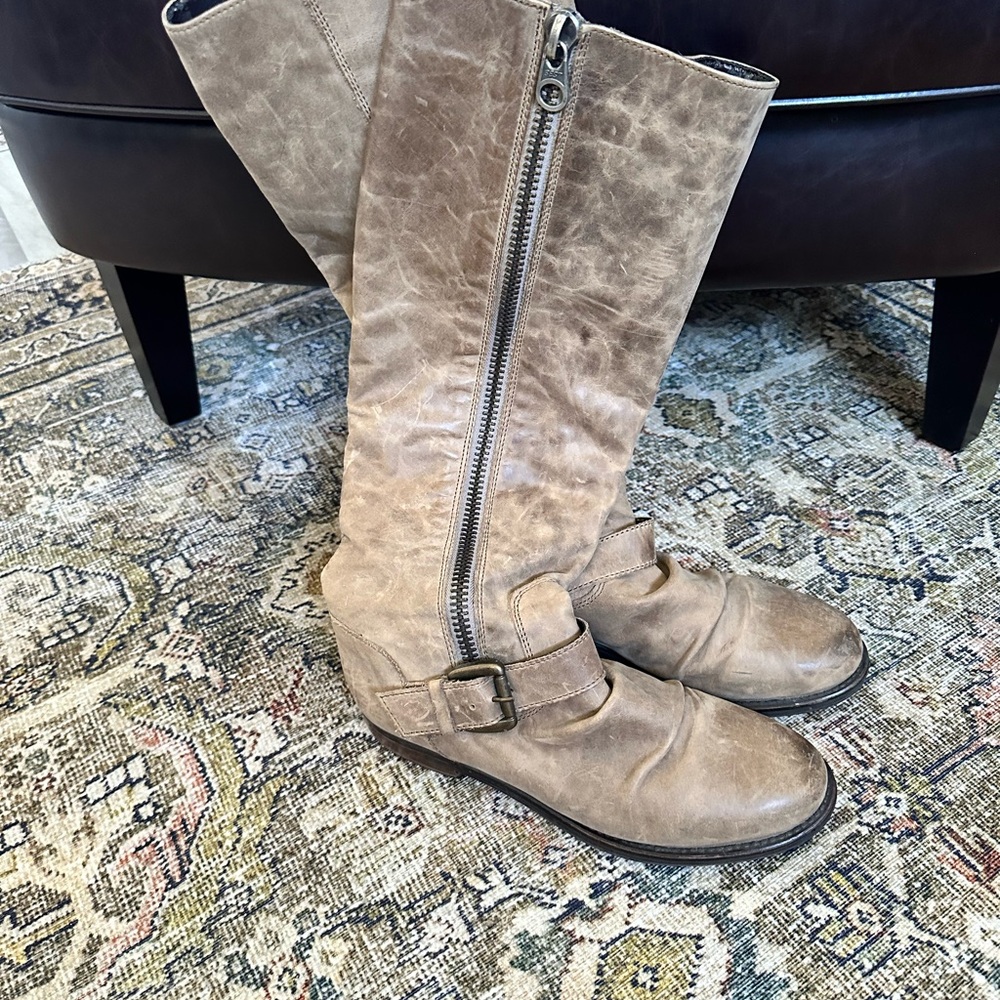 Steve Madden Tan Leather Heeled Boots